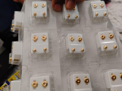 Gold Tone earring| LG | 4unit